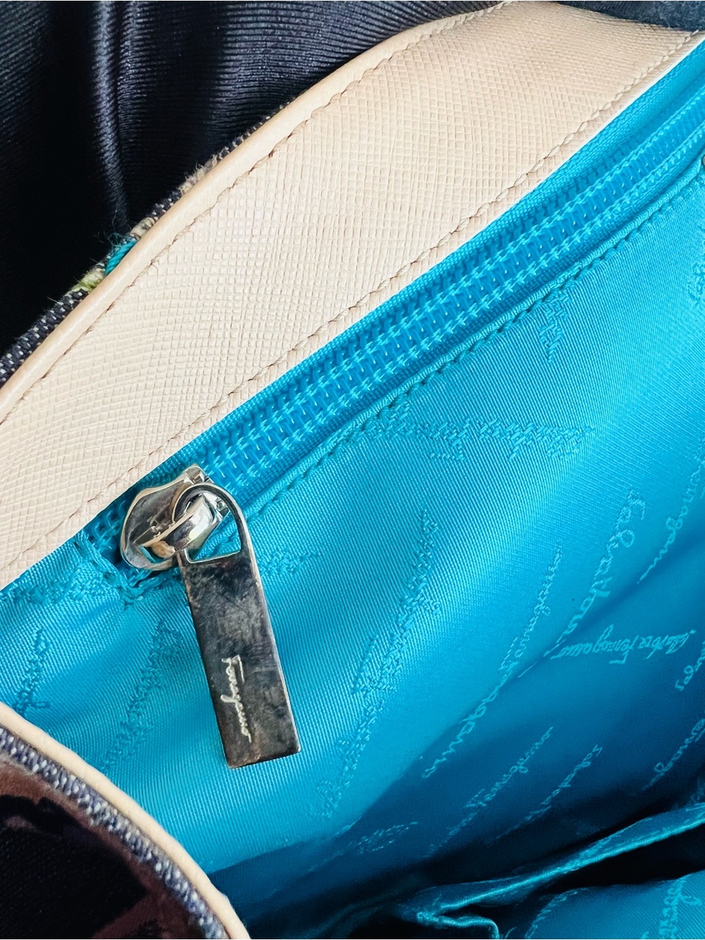 Salvatore Ferragamo Gancini Denim Bag - Picture 13 of 15